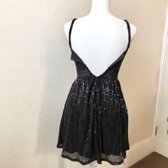 City Studio Silver Sequin V Neck Fit & Flare Black Dress Juniors size 3 - Picture 5 of 9